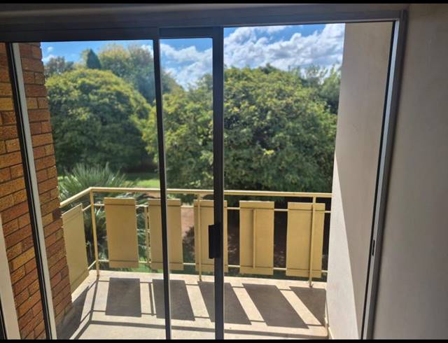 2 BEDROOM PROPERTY TO RENT IN MEYERTON CENTRAL